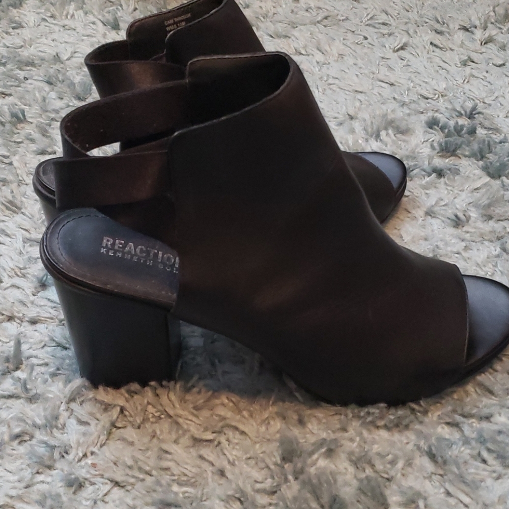 Reaction Kenneth Cole heels